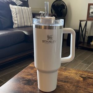 40 oz Stanley Adventure Quencher